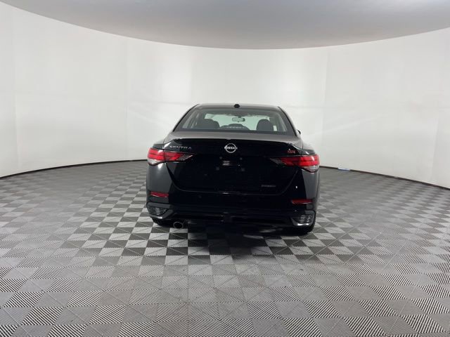 New 2025 Nissan Sentra SR w/ Midnight Edition image 8