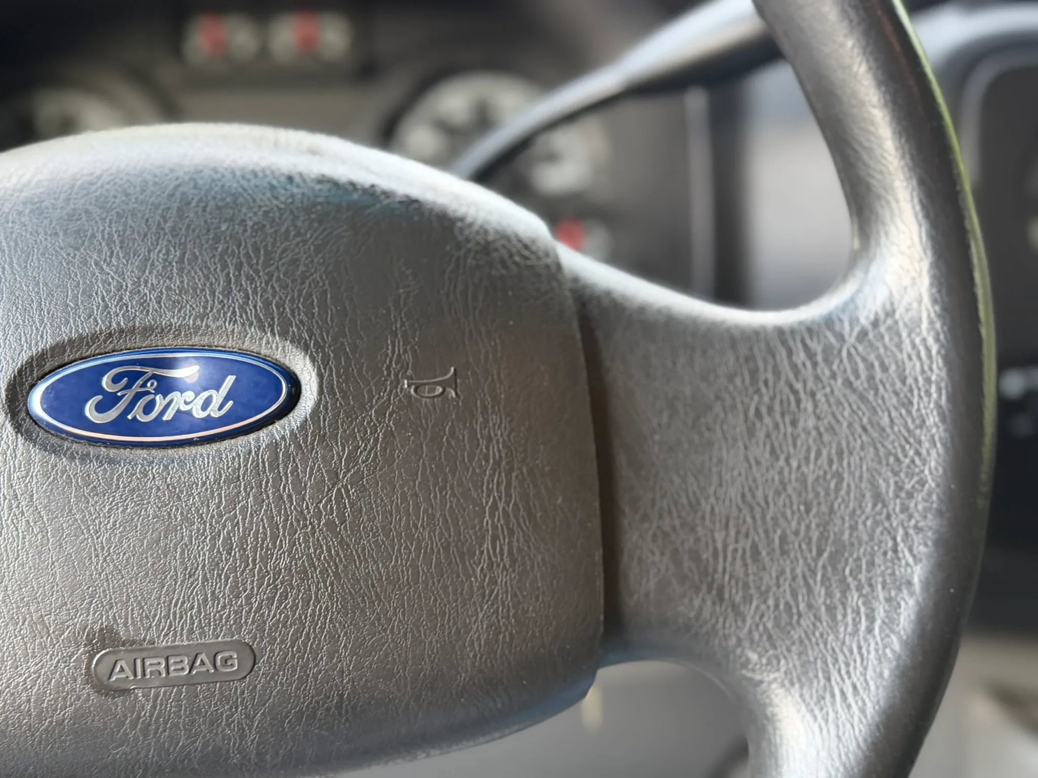 Used 2016 Ford E-350 and Econoline 350 Super Duty RWD image 24