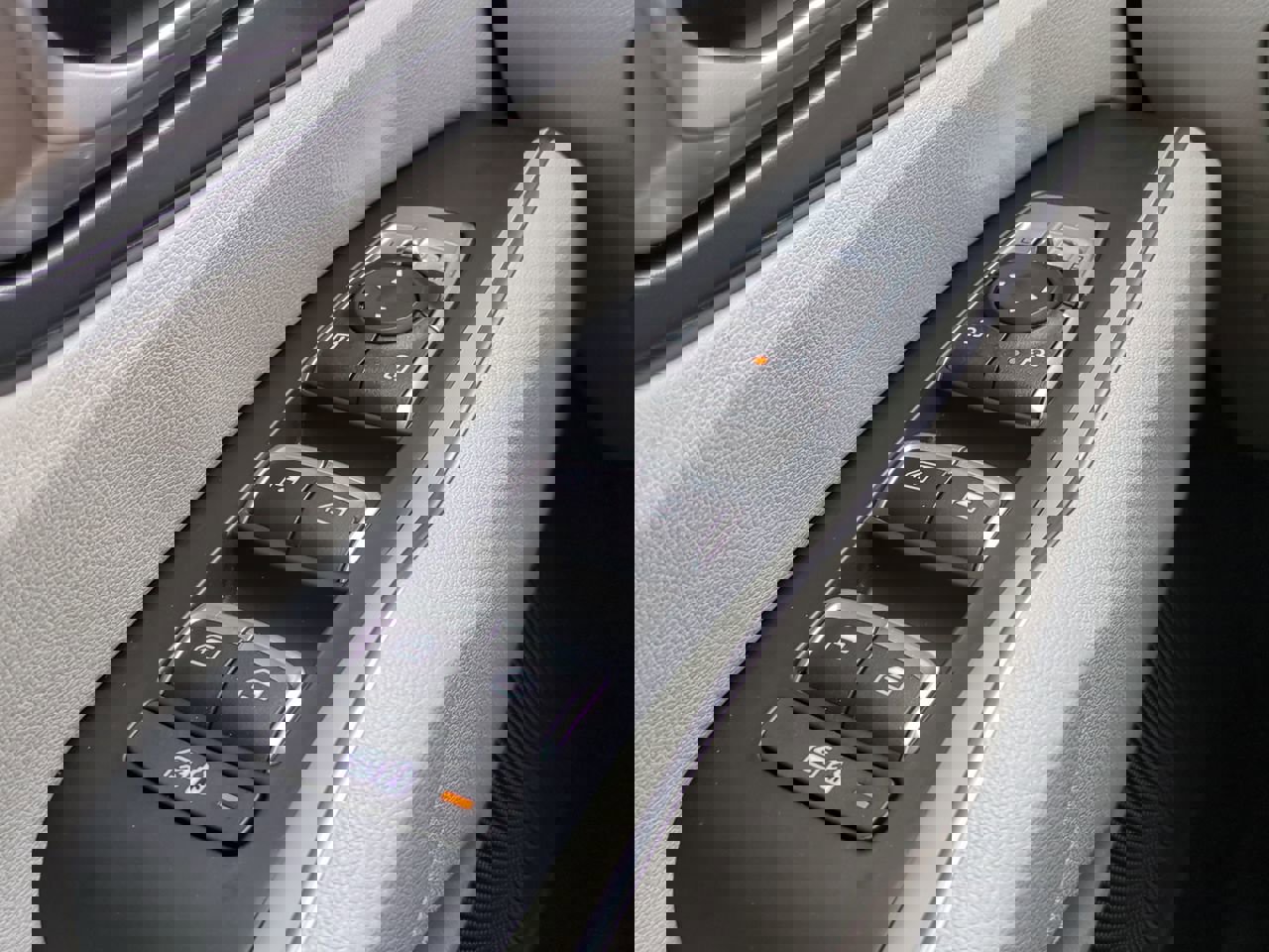 Certified 2023 Kia Sorento S image 24