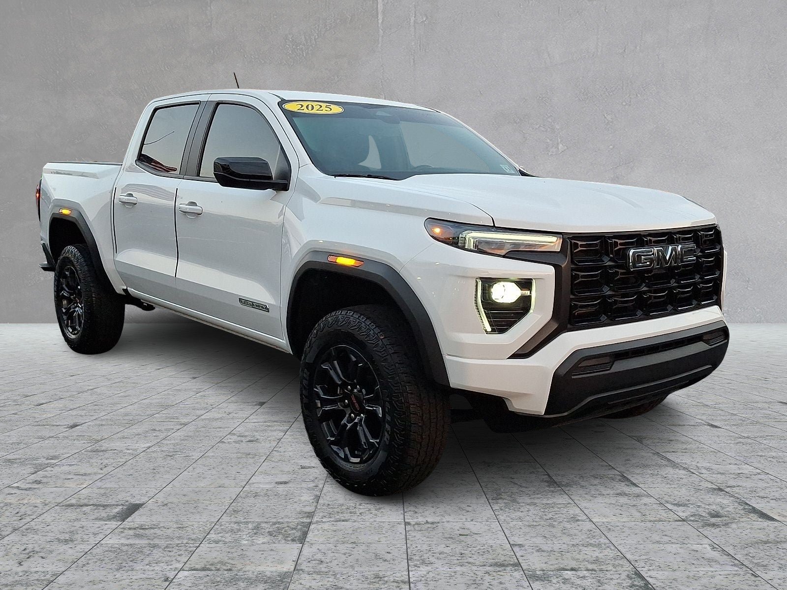 Certified 2025 GMC Canyon Elevation RWD image 3
