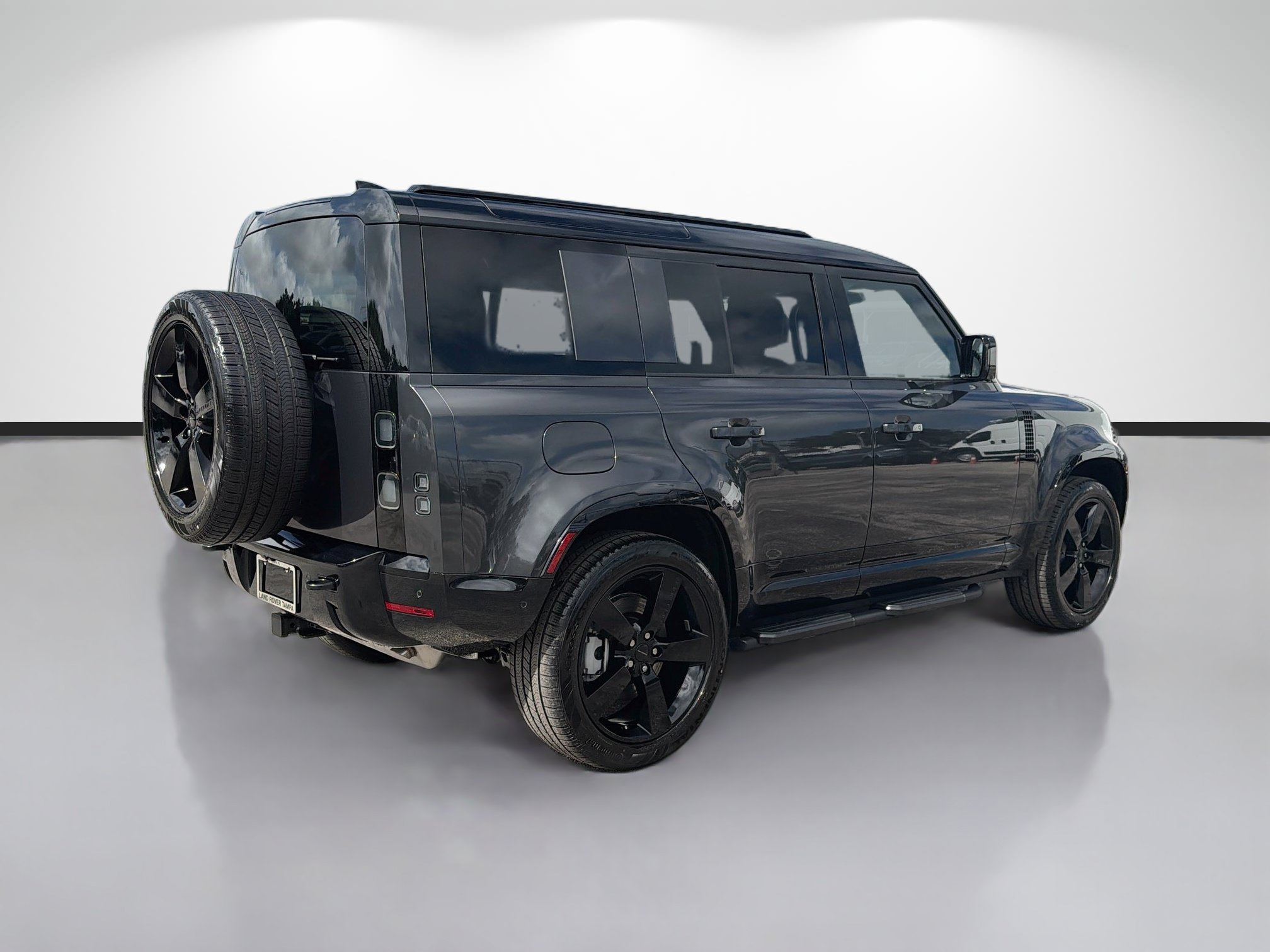 New 2026 Land Rover Defender 110 X-Dynamic SE AWD/4WD image 5
