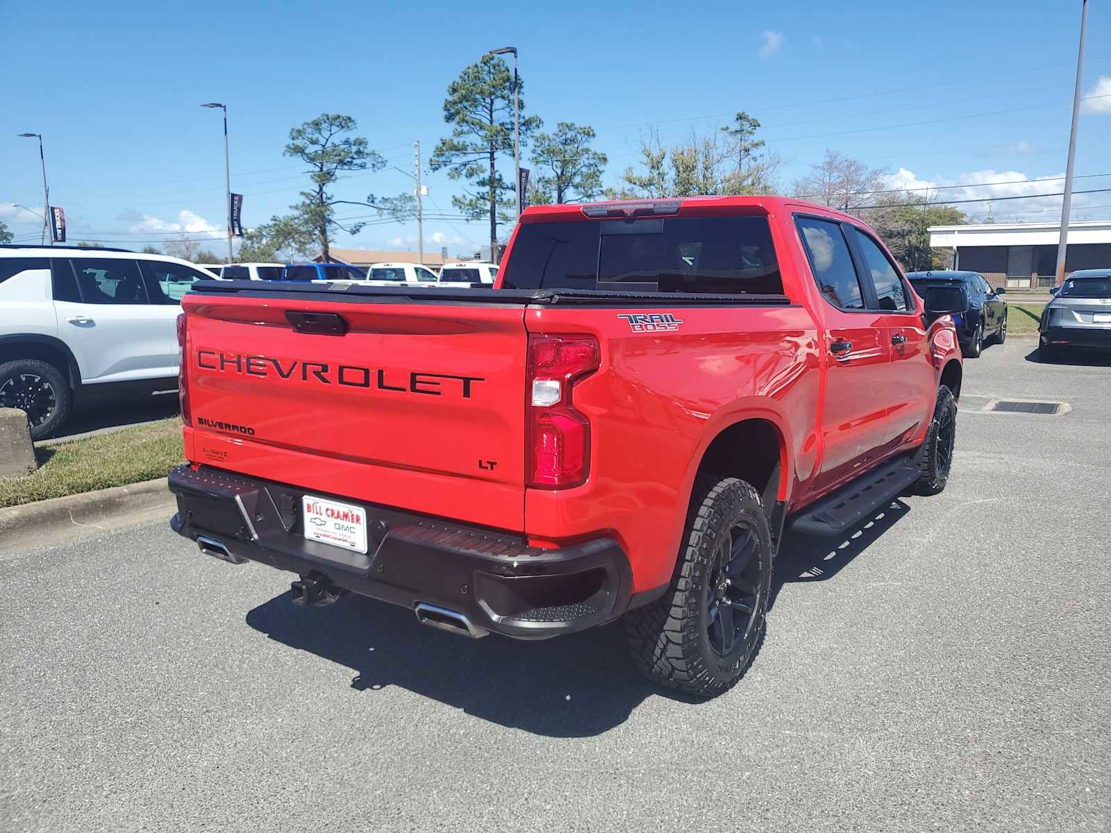Used 2021 Chevrolet Silverado 1500 LT Trail Boss w/ Convenience Package II image 6