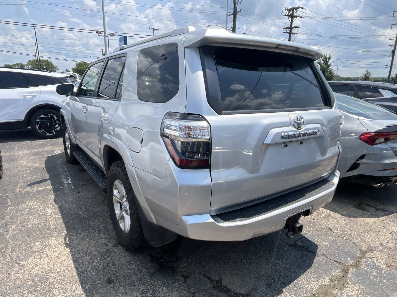 Used 2016 Toyota 4Runner Limited AWD/4WD image 5