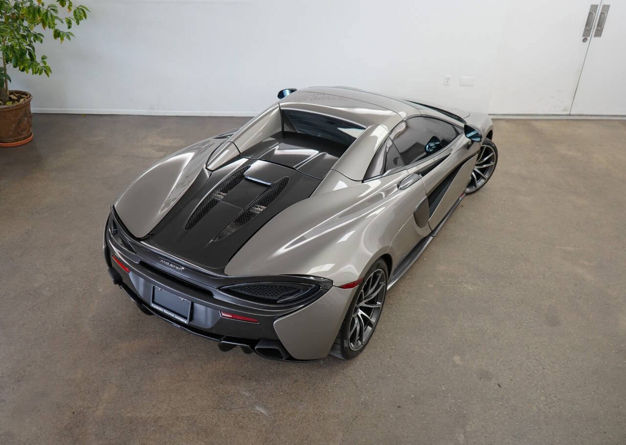 Used 2020 McLaren 570S Spider image 42