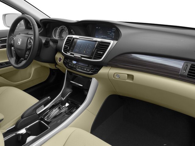 Used 2016 Honda Accord Touring image 15