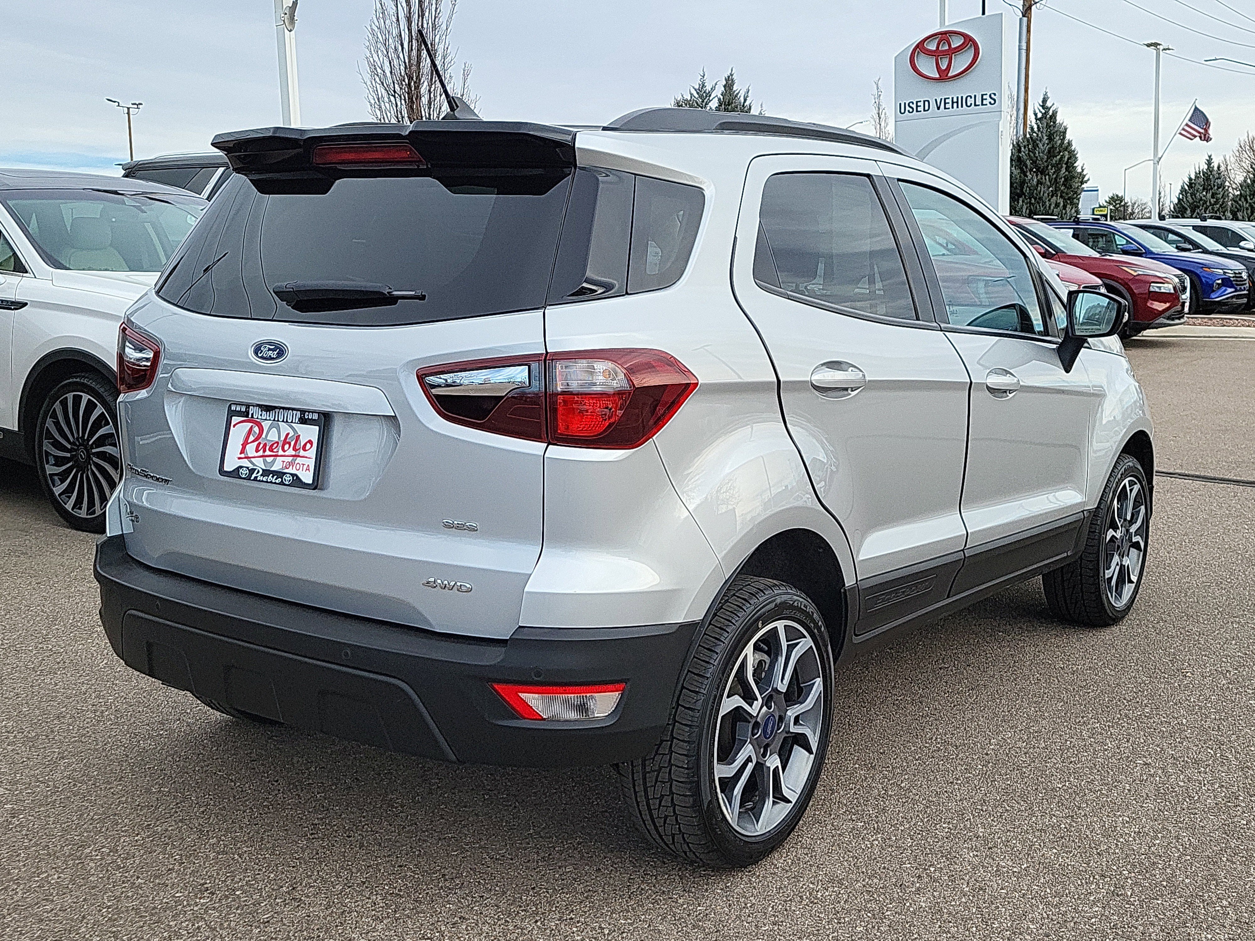 Used 2020 Ford EcoSport SES w/ SES Black Appearance Package image 3