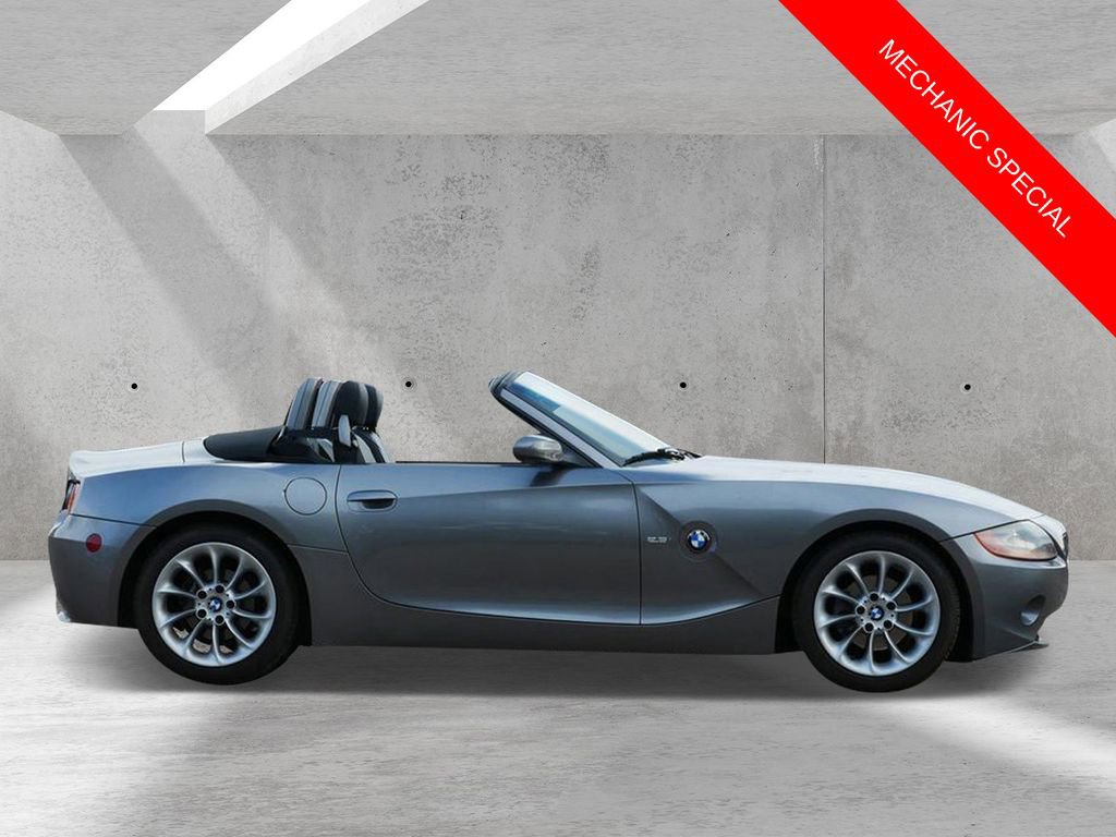 Used 2004 BMW Z4 2.5i image 2