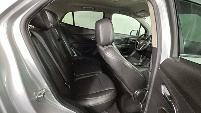 Used 2022 Buick Encore Preferred w/ Safety Package AWD/4WD image 30