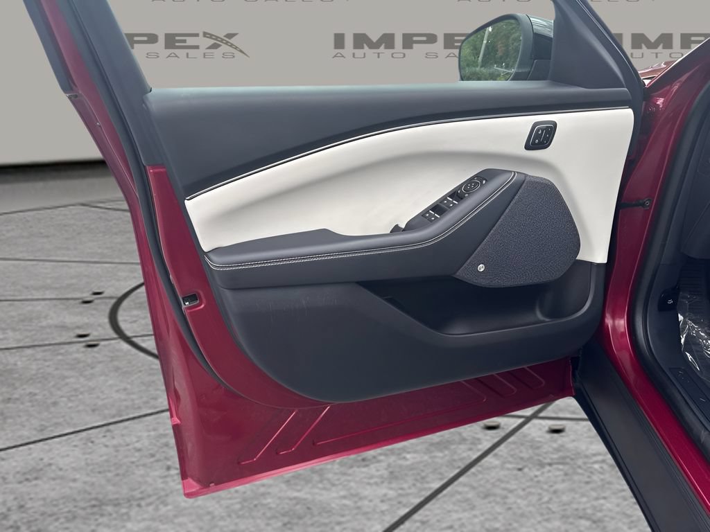 Used 2025 Ford Mustang Mach-E Premium RWD image 21