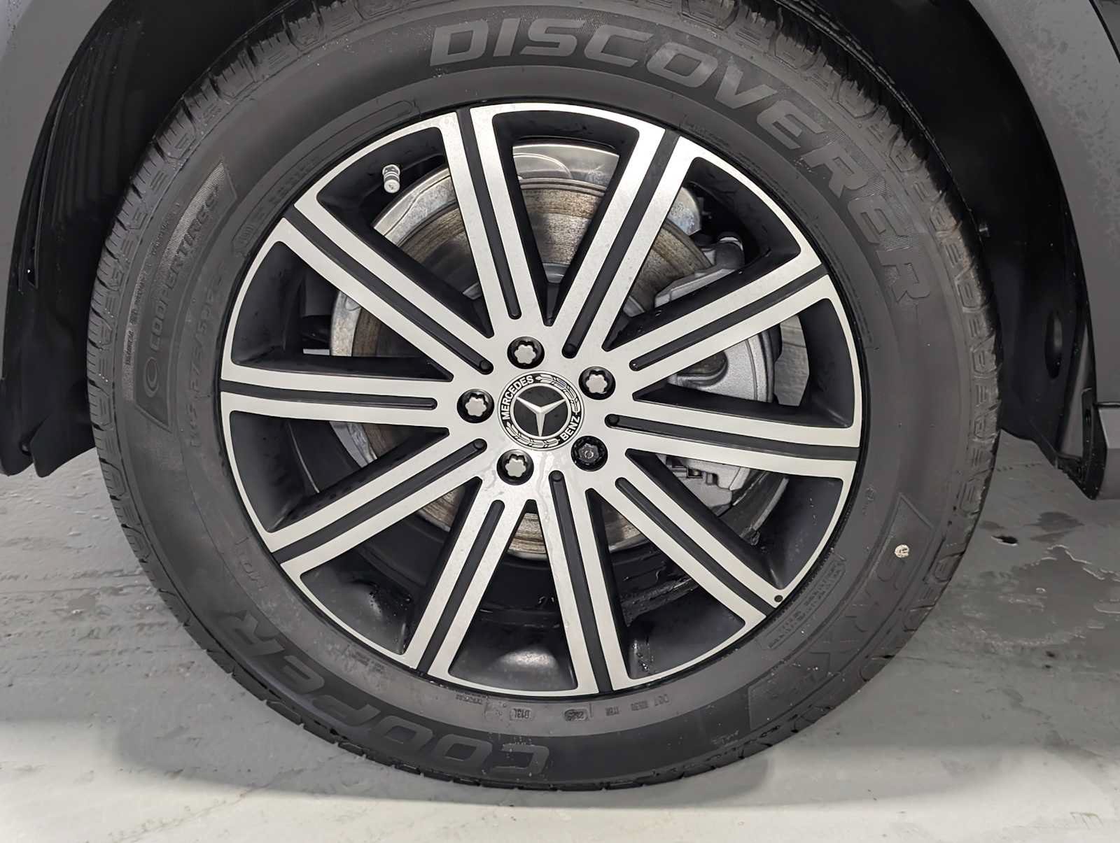 Used 2026 Mercedes-Benz GLE 350 4MATIC image 3