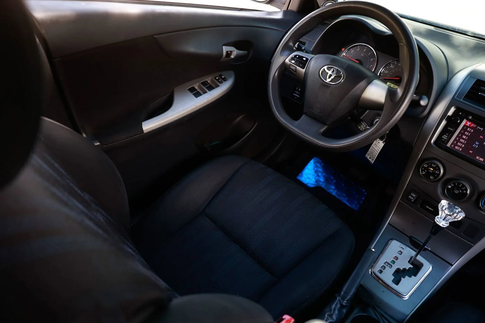 Used 2013 Toyota Corolla S Special Edition image 21