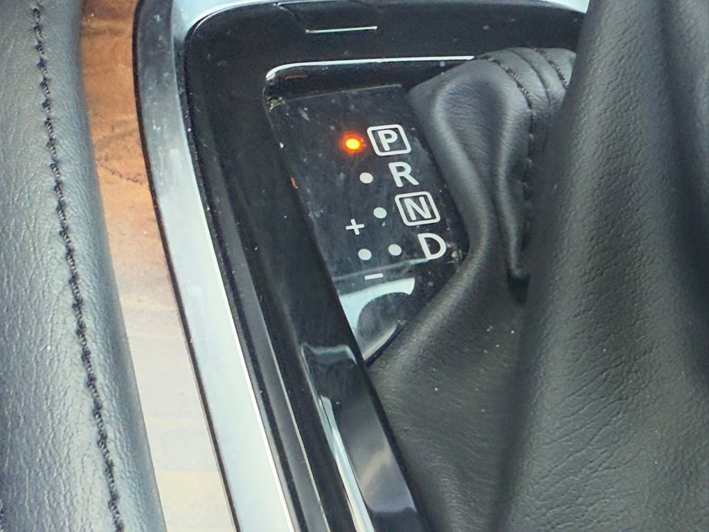 Used 2023 Nissan Armada SL w/ Cargo Package image 18