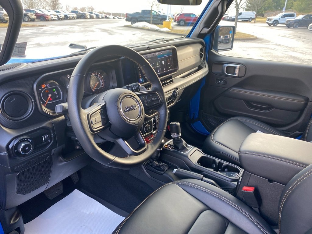 Used 2024 Jeep Wrangler Unlimited Rubicon 392 image 28