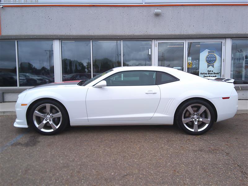 Used 2011 Chevrolet Camaro SS w/ RS Package RWD image 2