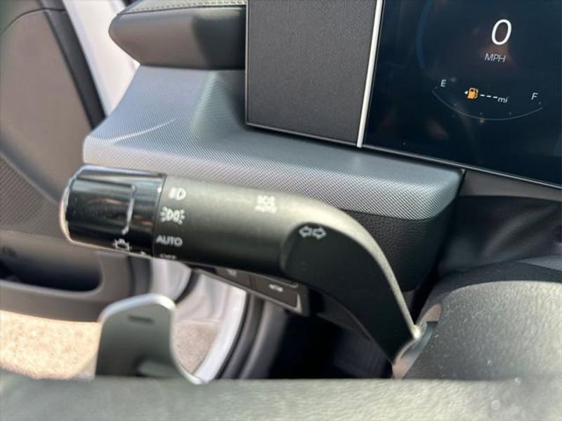 New 2025 Hyundai Sonata SEL image 12