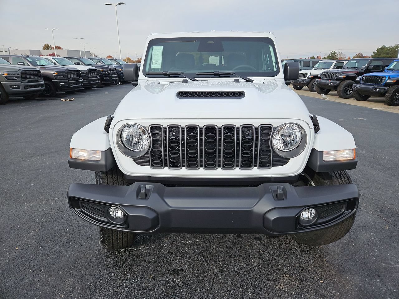 New 2026 Jeep Gladiator Sport AWD/4WD image 2