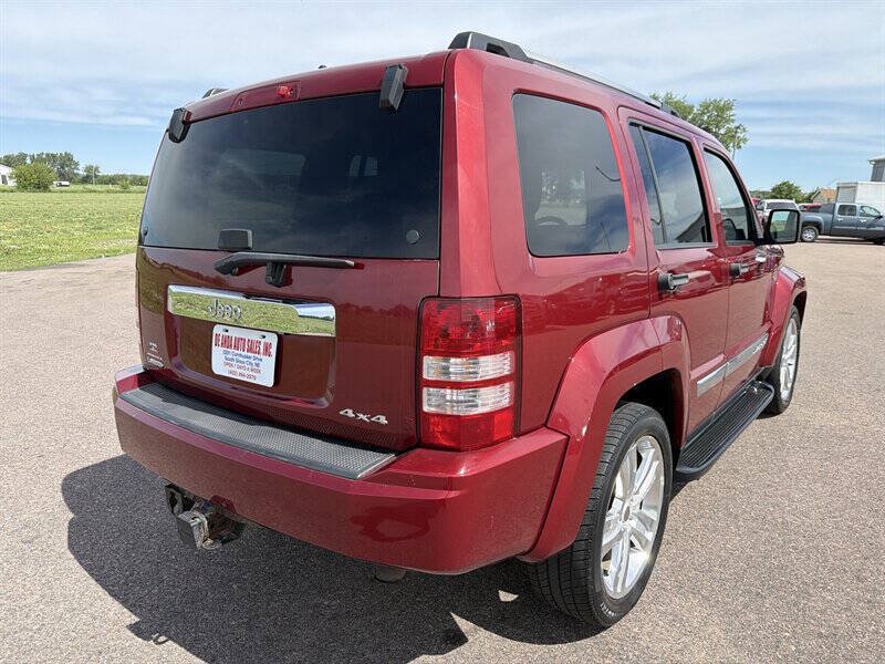 Used 2012 Jeep Liberty Limited Jet w/ Comfort/Convenience Group AWD/4WD image 5