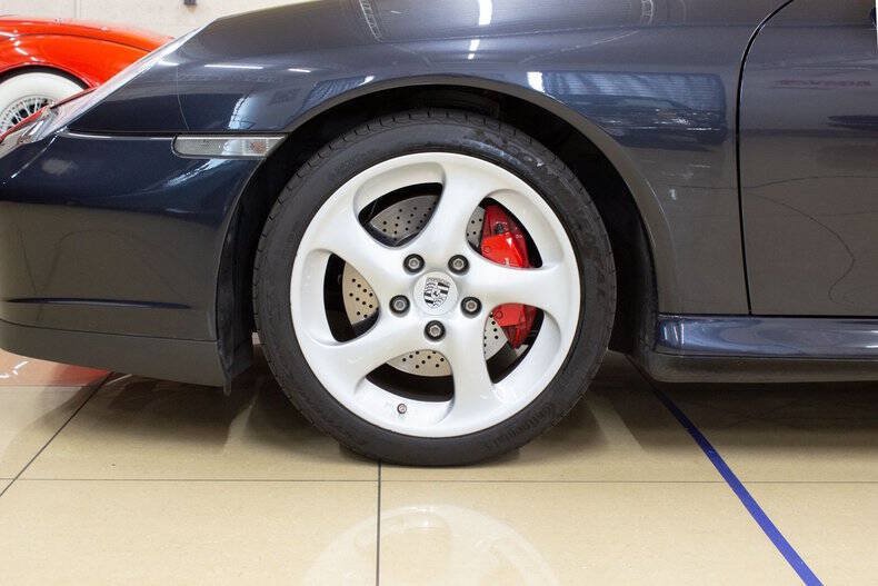 Used 2004 Porsche 911 Cabriolet image 10