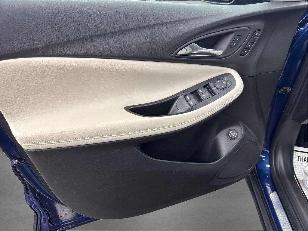 Used 2023 Buick Encore GX Essence w/ Advanced Technology Package image 24