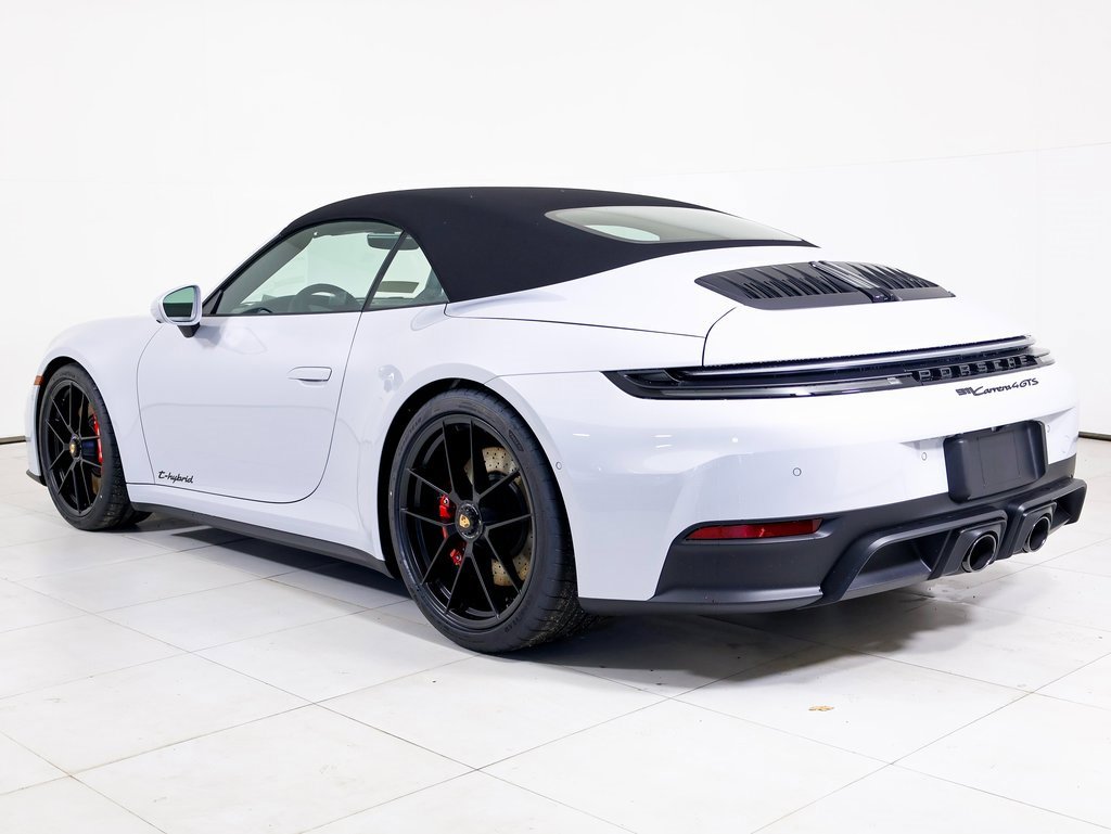 New 2026 Porsche 911 Carrera 4 GTS image 3