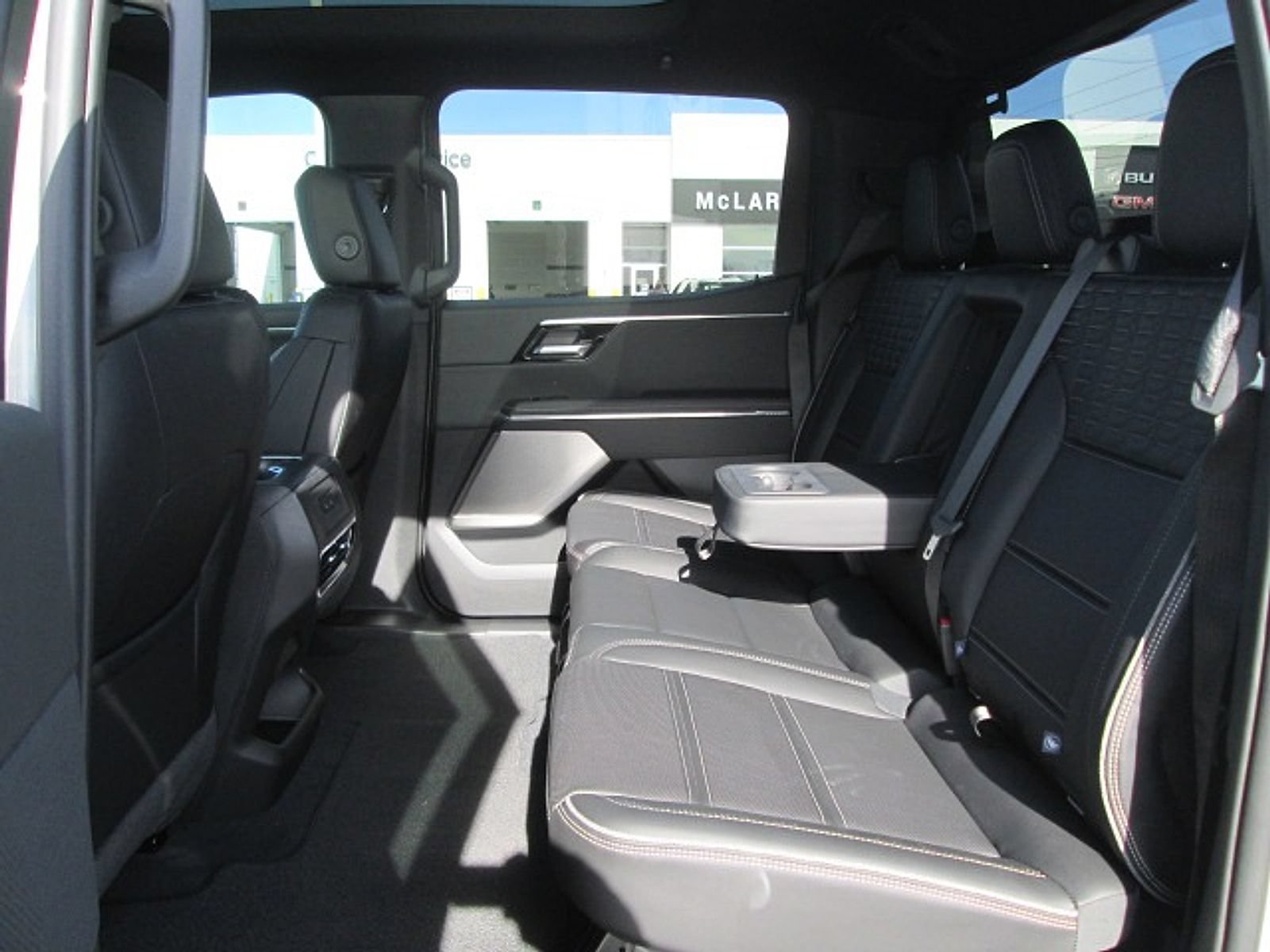 New 2024 GMC Sierra EV Denali AWD/4WD image 9
