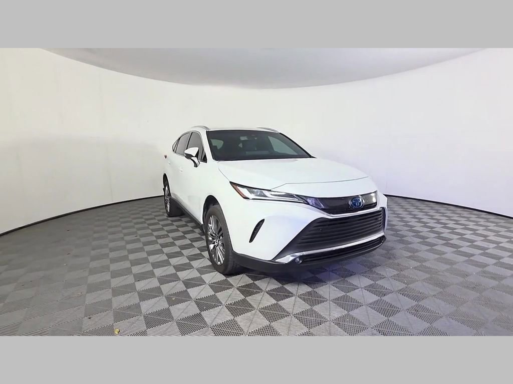 Used 2024 Toyota Venza XLE AWD/4WD image 53