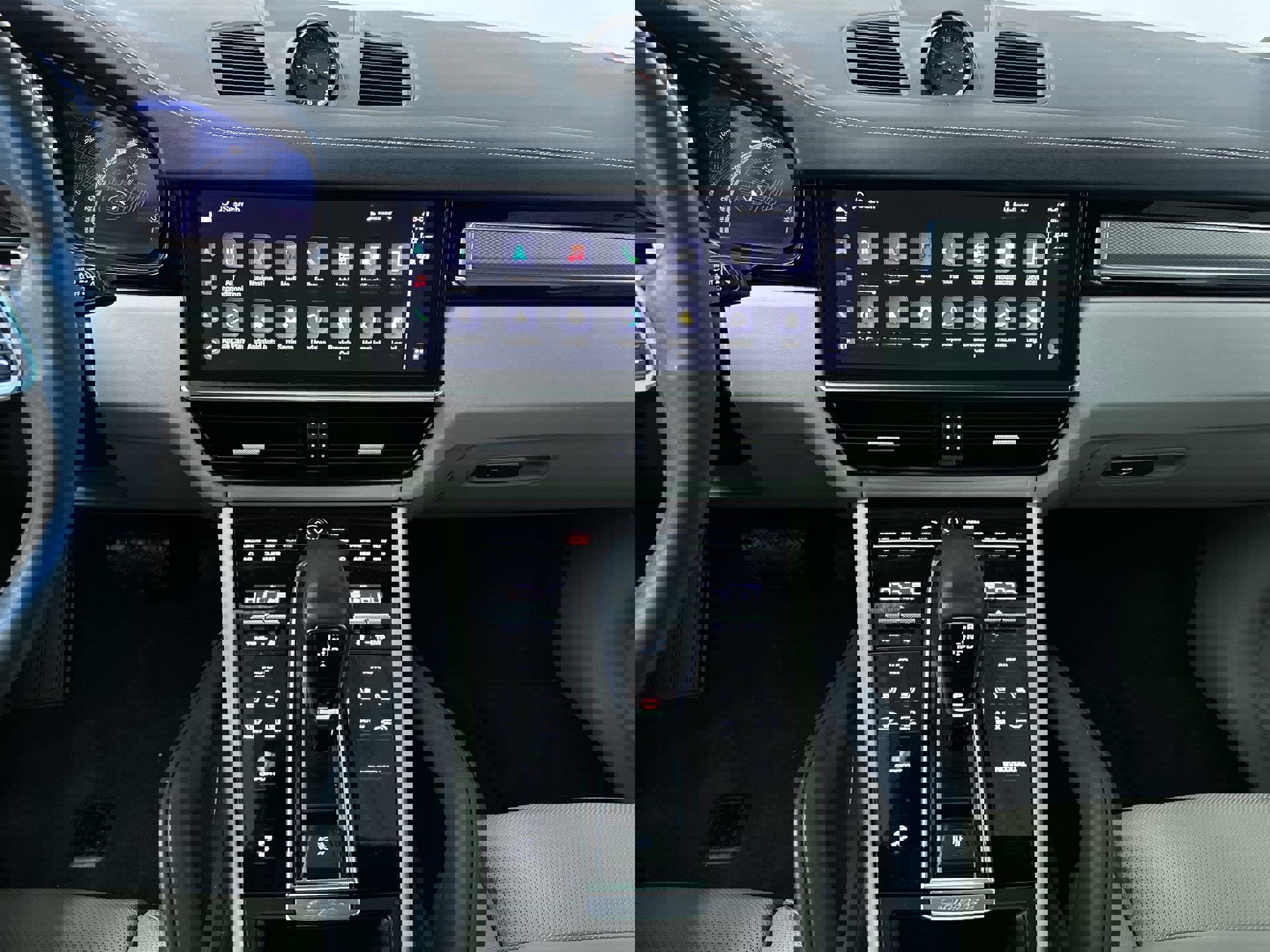 Used 2023 Porsche Cayenne image 17