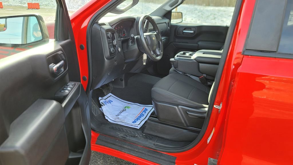 Used 2021 Chevrolet Silverado 1500 Custom w/ LPO, Dark Essentials Package image 18