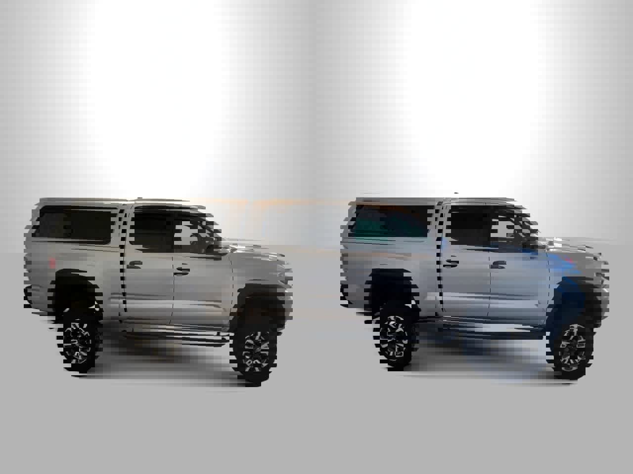 Certified 2018 Toyota Tacoma TRD Sport w/ Technology Package image 9