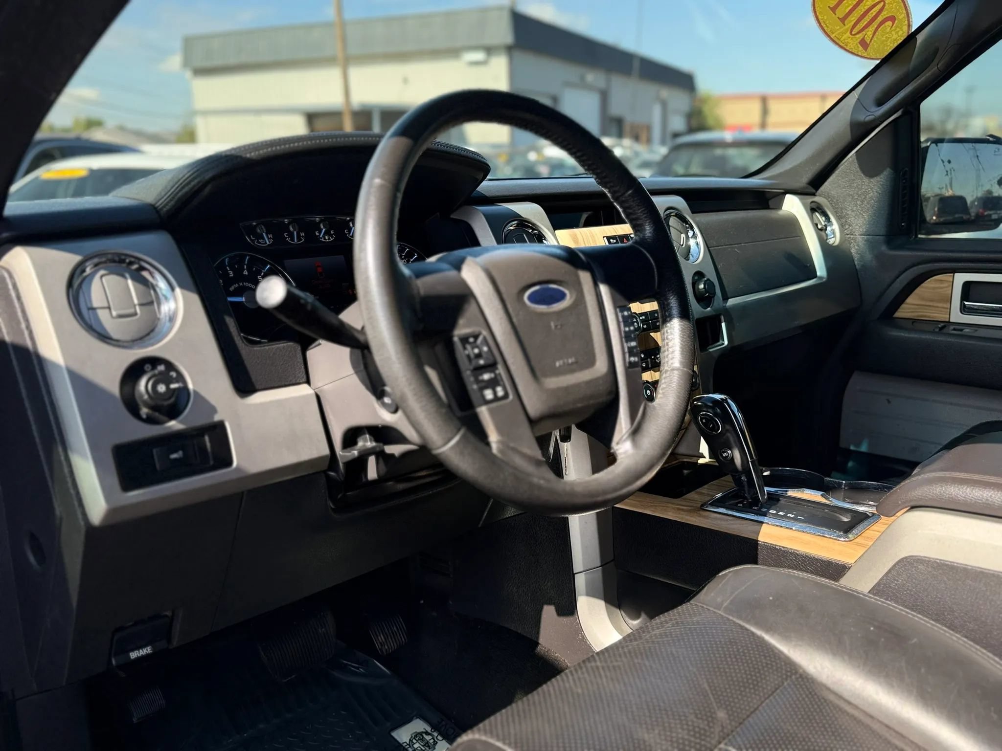 Used 2011 Ford F150 Lariat w/ Lariat Plus Pkg RWD image 27