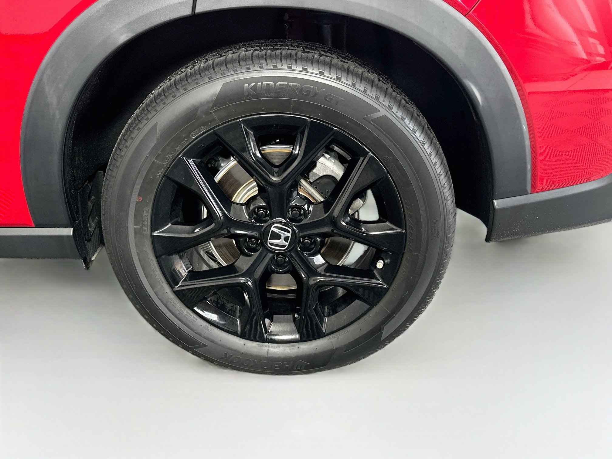 Used 2024 Honda HR-V Sport image 11