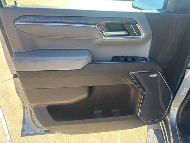 Used 2024 Chevrolet Silverado 1500 LTZ image 12