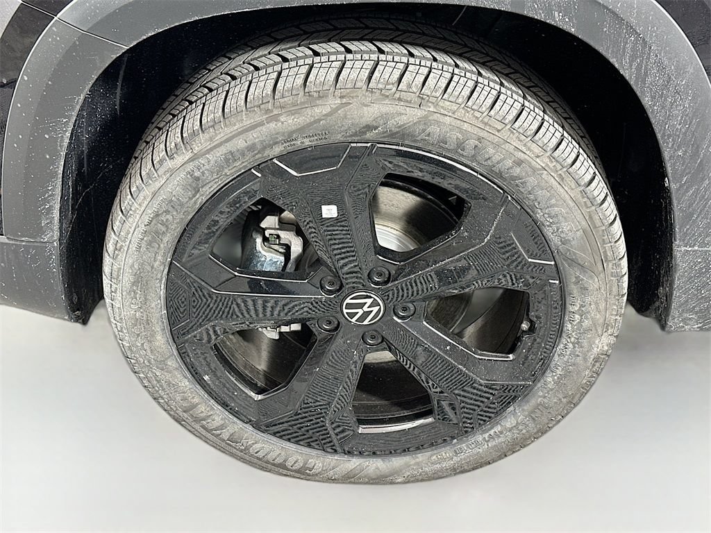New 2026 Volkswagen Taos SEL AWD/4WD image 7