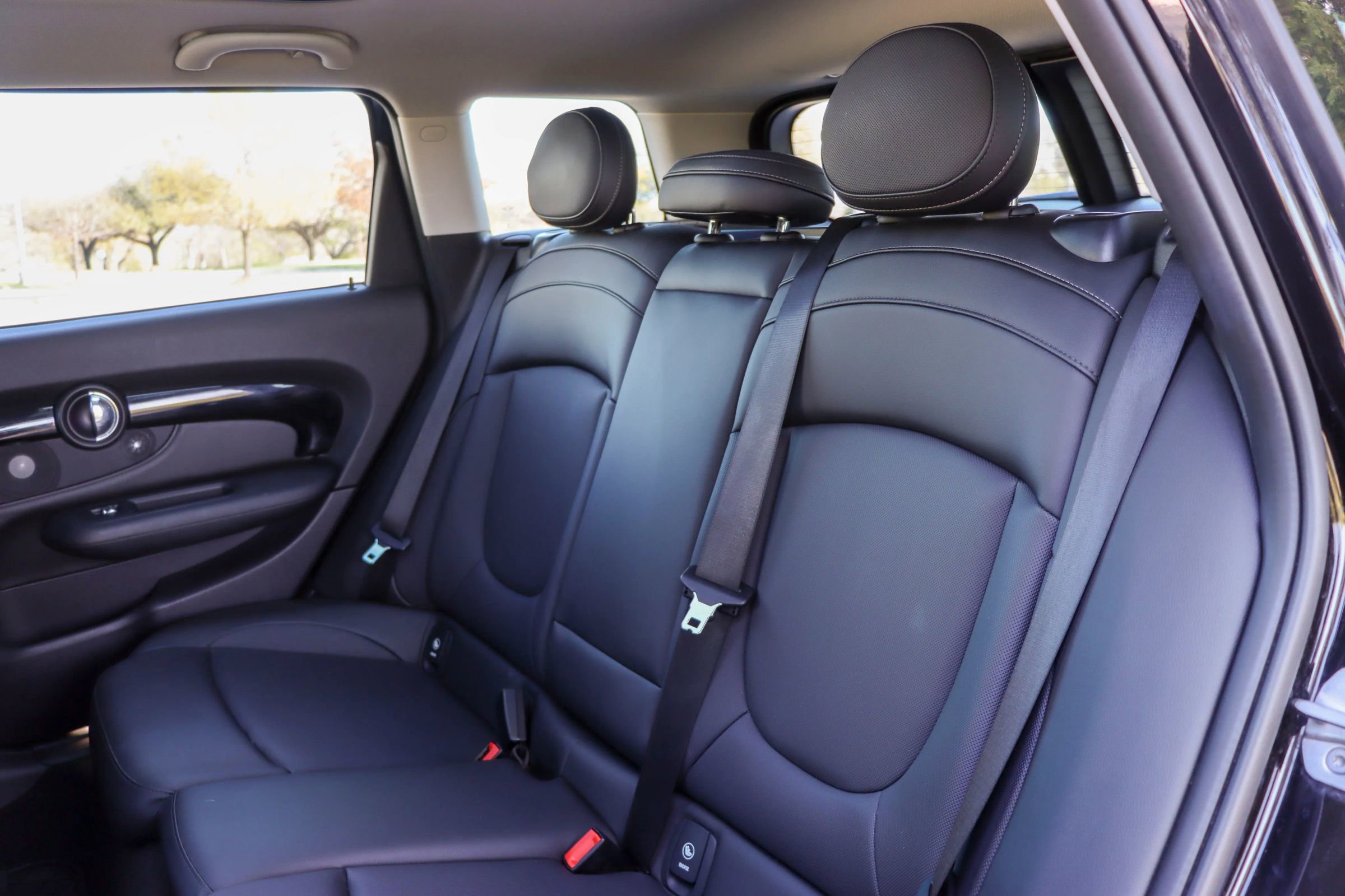 Used 2020 MINI Cooper Clubman S image 17