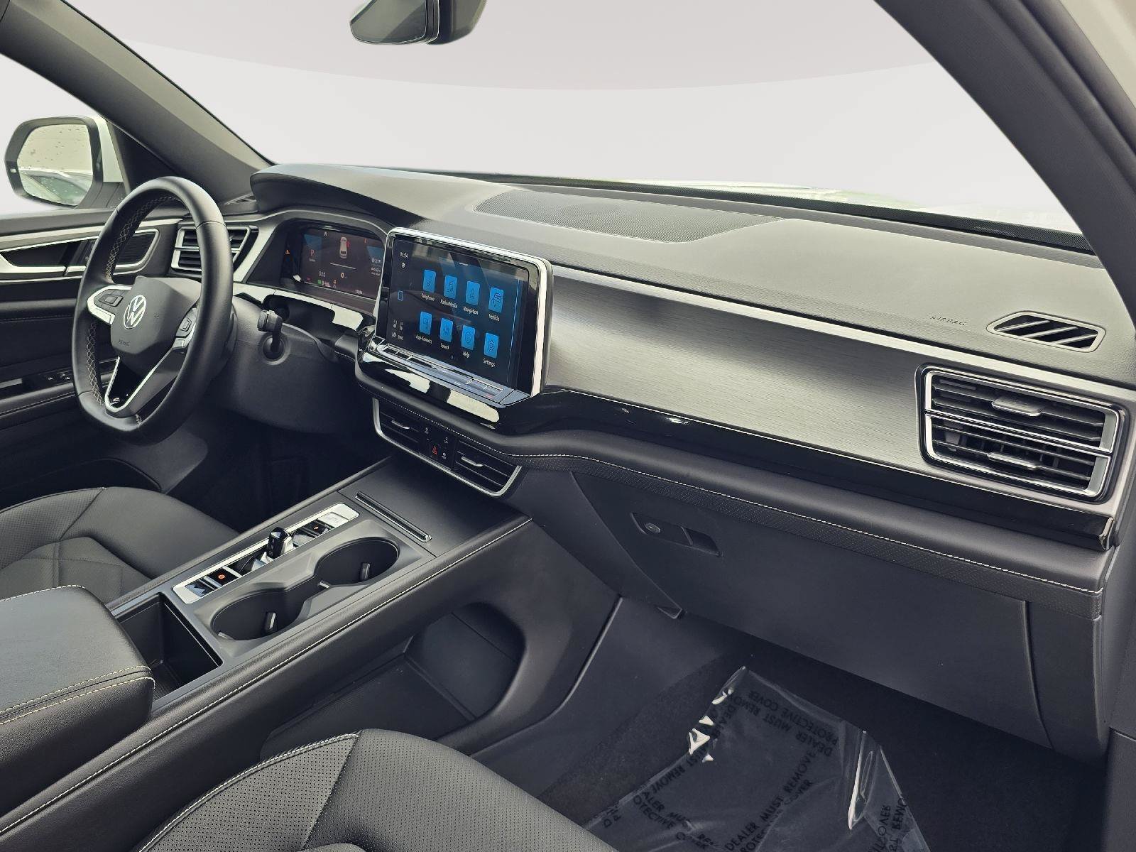 Certified 2025 Volkswagen Atlas Cross Sport SE AWD/4WD image 24