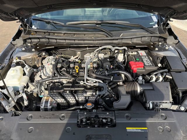 Used 2025 Nissan Altima 2.5 SV image 14