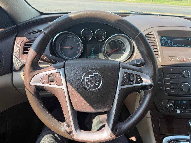 Used 2011 Buick Regal CXL w/ RL3 Preferred Equipment Group FWD image 2
