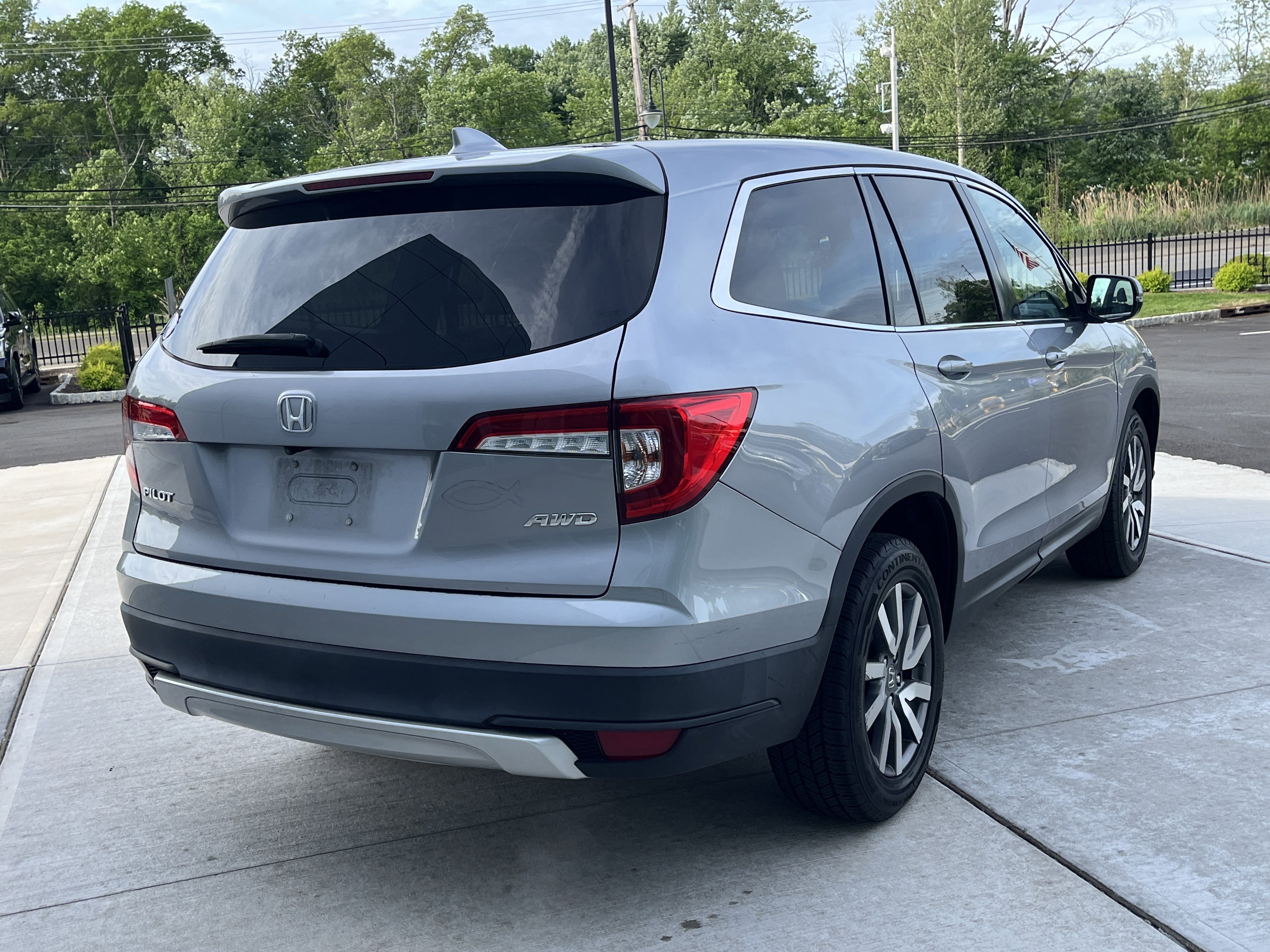 Used 2020 Honda Pilot EX image 3