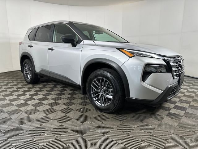 Certified 2025 Nissan Rogue S image 2