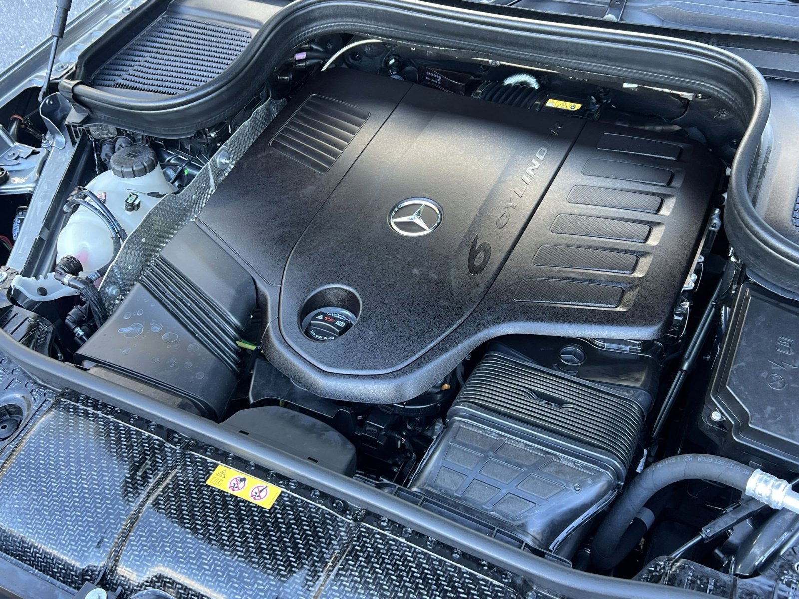 Certified 2026 Mercedes-Benz GLS 450 4MATIC image 28