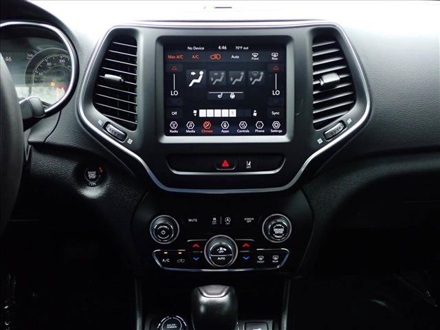 Used 2022 Jeep Cherokee Latitude Lux AWD/4WD image 17