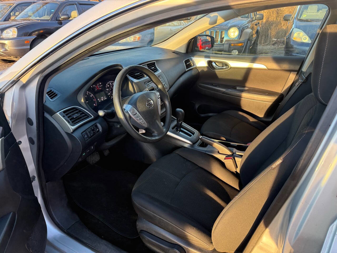 Used 2017 Nissan Sentra S image 14