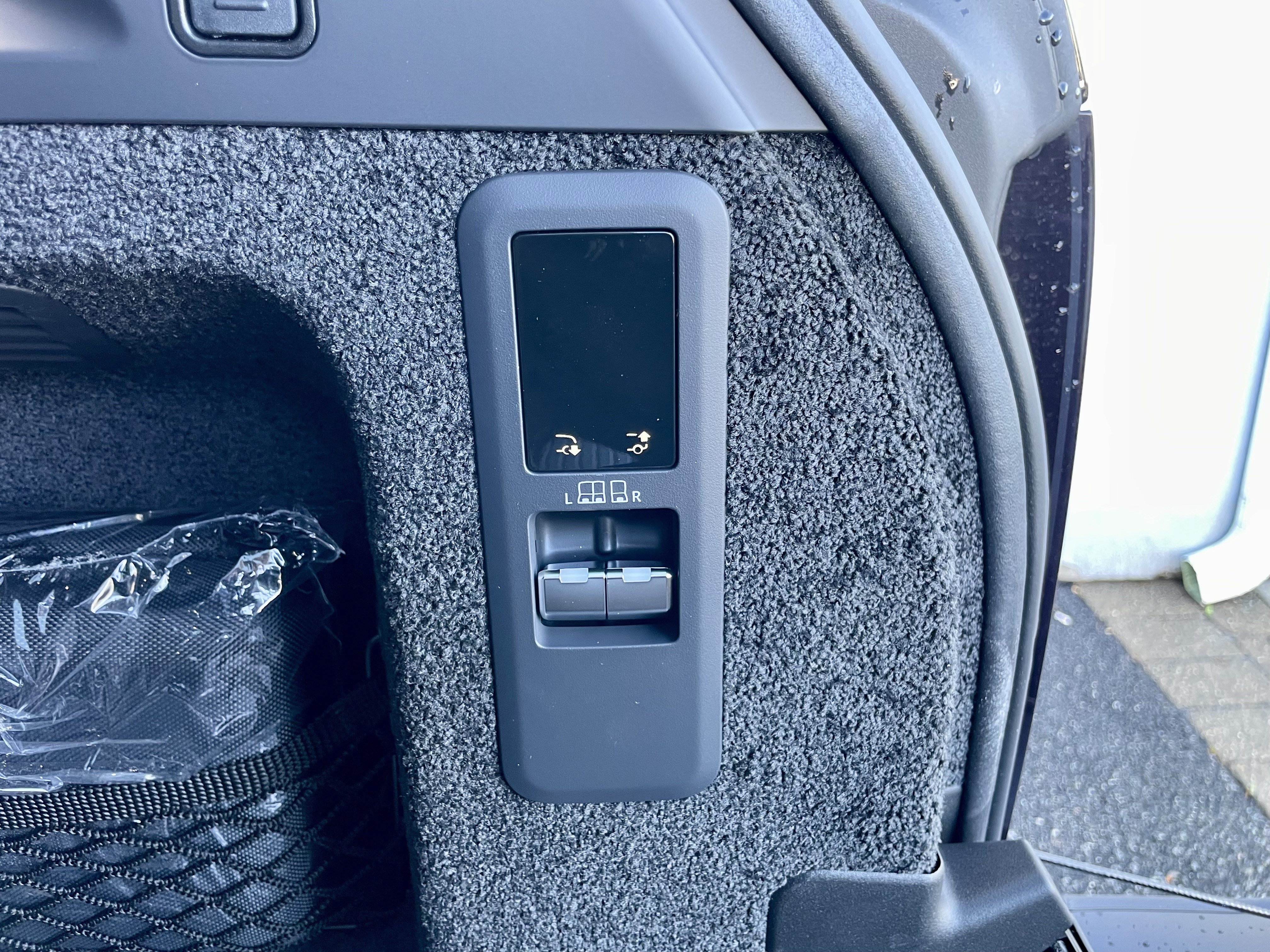 New 2026 Land Rover Range Rover SE AWD/4WD image 37