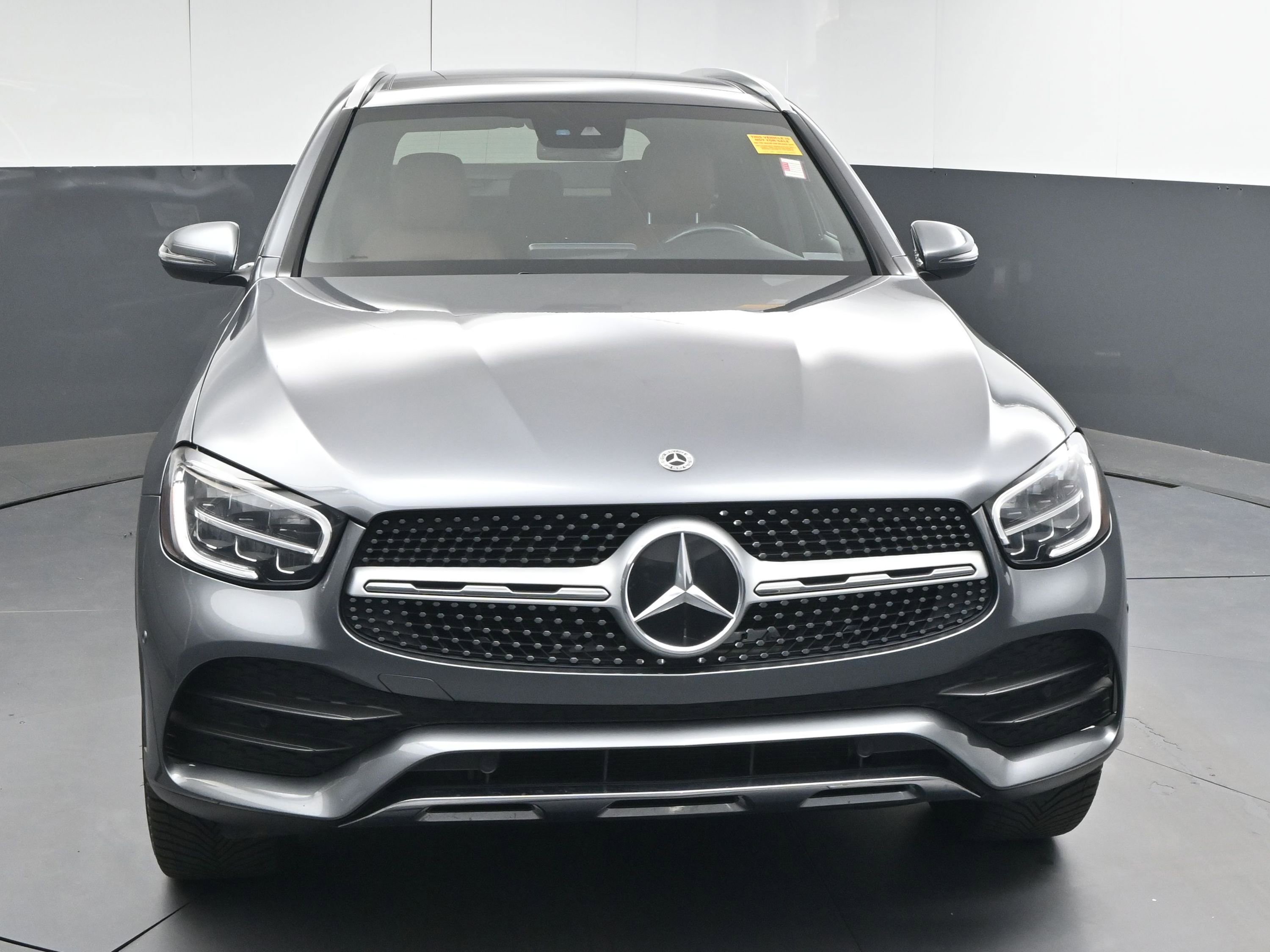 Used 2021 Mercedes-Benz GLC 300 4MATIC image 2
