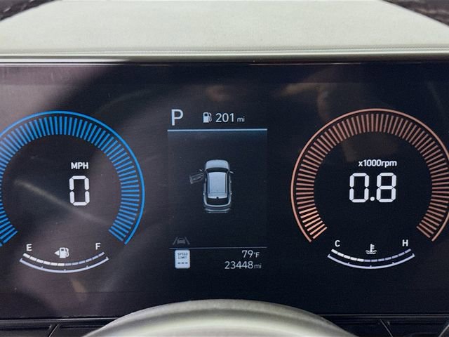 Used 2025 Hyundai Kona SEL FWD image 9