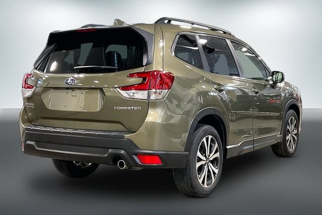 Used 2023 Subaru Forester Limited AWD/4WD image 13