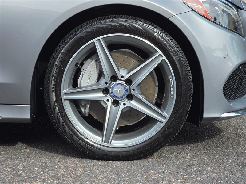 Used 2015 Mercedes-Benz C 400 4MATIC w/ Multimedia Package image 38