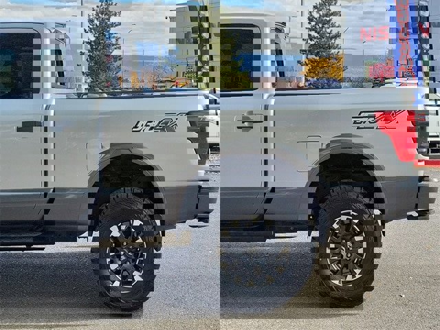 Used 2017 Nissan Titan PRO-4X w/ Pro-4x Convenience Package image 6