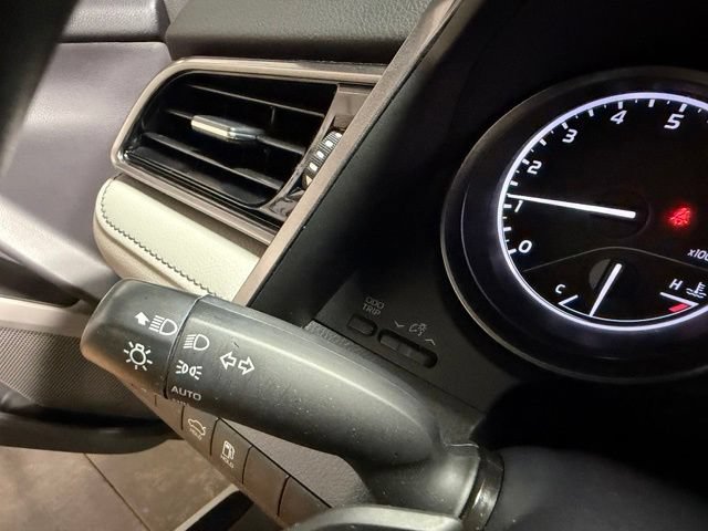 Used 2023 Toyota Camry SE w/ Convenience Package FWD image 33