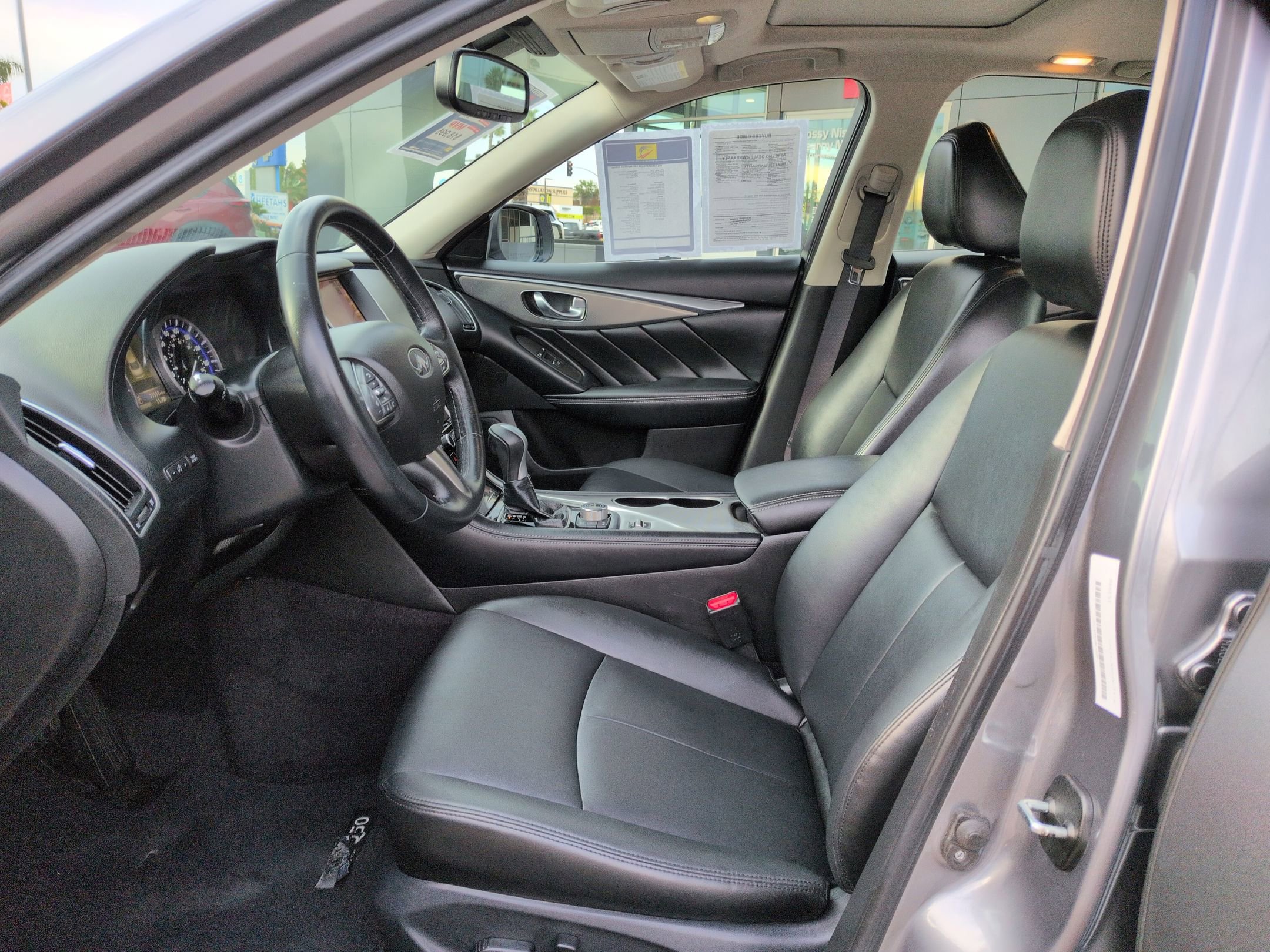 Used 2017 INFINITI Q50 Signature Edition w/ Cargo Package (L95) image 15